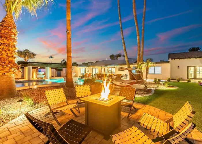 Entertainers Retreat Pickleball Bocce Pool Putt Grn Holiday home Scottsdale