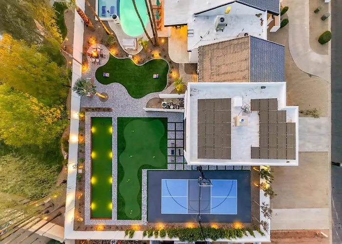 Holiday home Entertainers Retreat Pickleball Bocce Pool Putt Grn Scottsdale