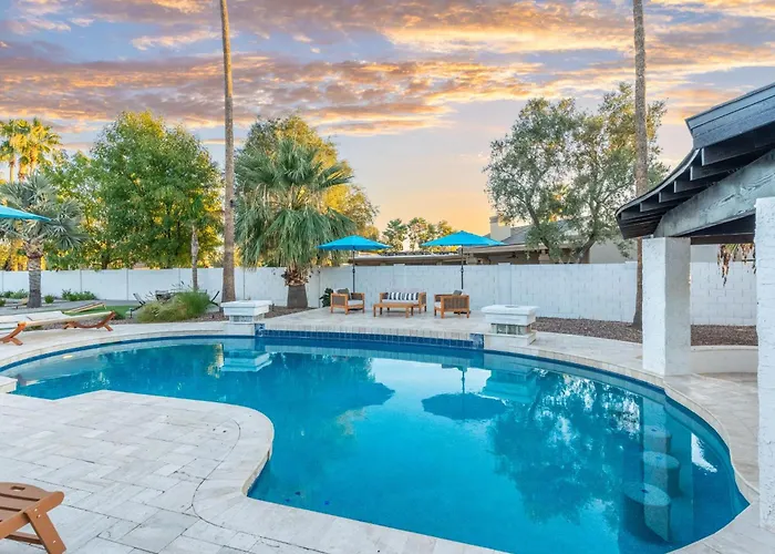 Entertainers Retreat Pickleball Bocce Pool Putt Grn Holiday home *
